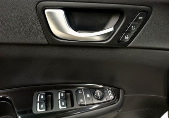 Подержанный автомобиль Kia Optima Sedan 2017 года (18 фото)