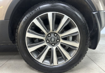 Подержанный автомобиль Land Rover Range Rover Evoque 2017 года (9 фото)