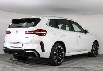Подержанный автомобиль BMW X3 2025 года (2 фото)