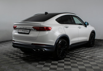 Подержанный автомобиль Geely Tugella 2022 года (5 фото)