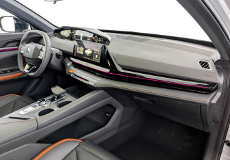 Новый Changan UNI-V 2024 (9 фото)