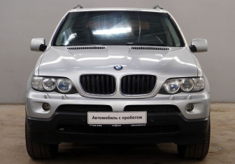Подержанный автомобиль BMW X5 2003 года (2 фото)