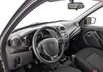 Подержанный автомобиль LADA (ВАЗ) Granta Liftback 2024 года (15 фото)