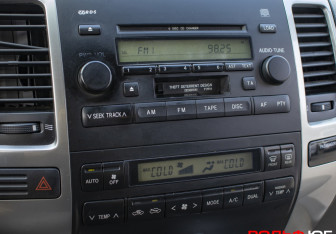 Подержанный автомобиль Toyota Land Cruiser Prado 2008 года (15 фото)