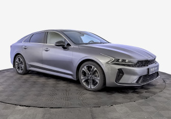 Подержанный автомобиль Kia K5 2020 года (3 фото)