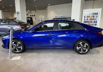 Новый Hyundai Elantra Sedan 2025 (3 фото)