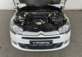 Подержанный автомобиль Citroen C5 Wagon 2014 года (16 фото)