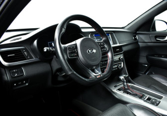 Подержанный автомобиль Kia Optima Sedan 2016 года (9 фото)