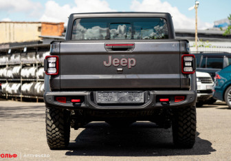 Новый Jeep Gladiator 2023 (3 фото)