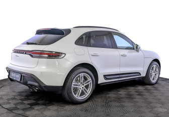 Подержанный автомобиль Porsche Macan 2022 года (5 фото)