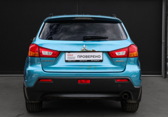 Подержанный автомобиль Mitsubishi ASX 2012 года (5 фото)