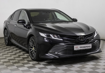 Подержанный автомобиль Toyota Camry Sedan 2018 года (3 фото)