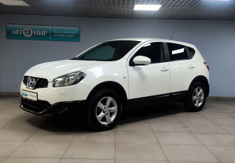 Подержанный автомобиль Nissan Qashqai 2013 года (1 фото)