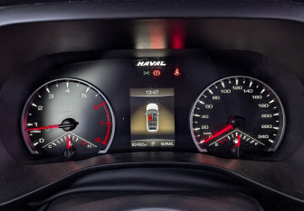 Подержанный автомобиль Haval Jolion 2023 года (16 фото)