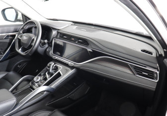 Подержанный автомобиль Geely Atlas Pro 2021 года (10 фото)