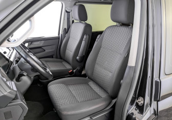 Подержанный автомобиль Volkswagen Multivan 2021 года (20 фото)