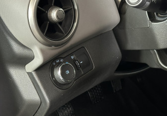 Подержанный автомобиль Chevrolet Aveo Sedan 2012 года (18 фото)