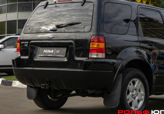 Подержанный автомобиль Ford Escape 2002 года (18 фото)