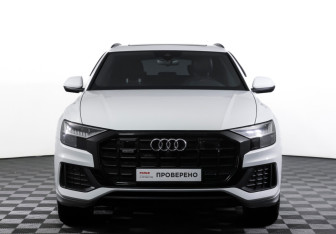 Подержанный автомобиль Audi Q8 2019 года (2 фото)