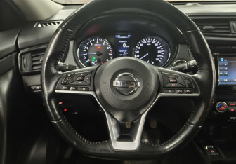 Подержанный автомобиль Nissan X-Trail 2020 года (14 фото)