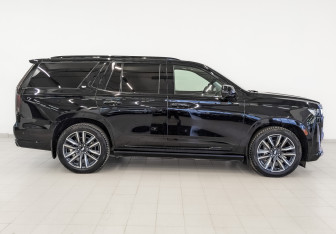 Подержанный автомобиль Cadillac Escalade Suv 2022 года (4 фото)