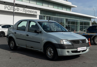 Подержанный автомобиль Renault Logan Sedan 2007 года (3 фото)