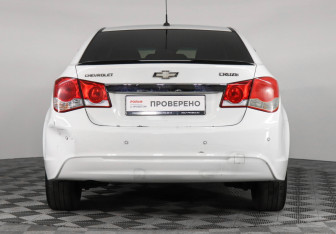 Подержанный автомобиль Chevrolet Cruze Sedan 2013 года (6 фото)