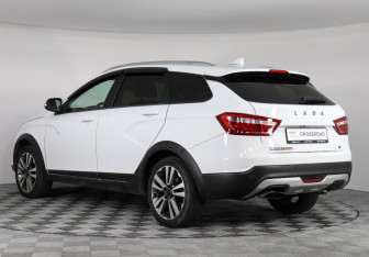 Подержанный автомобиль LADA (ВАЗ) Vesta Wagon 2019 года (7 фото)