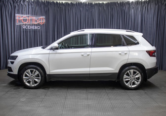 Подержанный автомобиль Skoda Karoq 2020 года (8 фото)