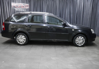 Подержанный автомобиль Chevrolet Lacetti Wagon 2008 года (4 фото)