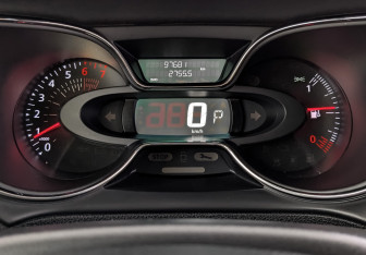 Подержанный автомобиль Renault Kaptur 2017 года (16 фото)