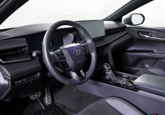 Новый Toyota Camry Sedan 2024 (15 фото)