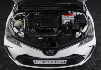 Подержанный автомобиль Toyota Corolla Sedan 2019 года (9 фото)