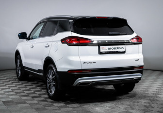 Подержанный автомобиль Geely Atlas Pro 2021 года (7 фото)