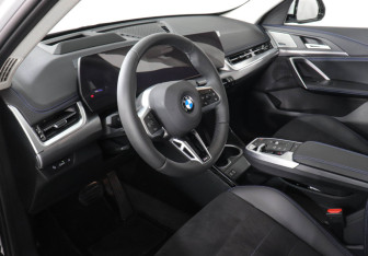 Новый BMW X1 2025 (12 фото)