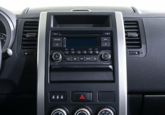 Подержанный автомобиль Nissan X-Trail 2012 года (13 фото)