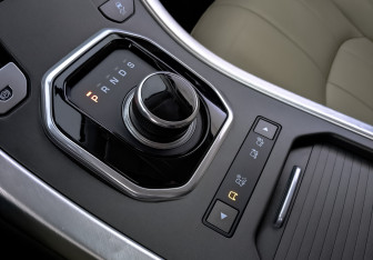 Подержанный автомобиль Land Rover Range Rover Evoque 2018 года (21 фото)