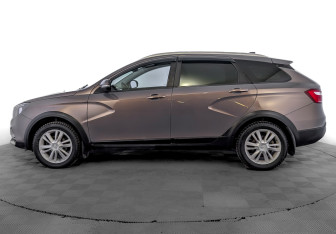 Подержанный автомобиль LADA (ВАЗ) Vesta Wagon 2019 года (8 фото)