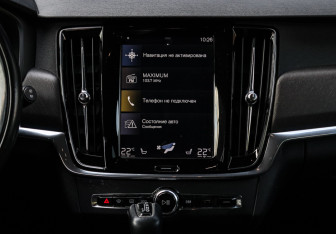 Подержанный автомобиль Volvo V90 Cross Country 2019 года (12 фото)