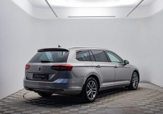 Подержанный автомобиль Volkswagen Passat Wagon 2017 года (5 фото)