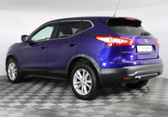 Подержанный автомобиль Nissan Qashqai 2016 года (7 фото)