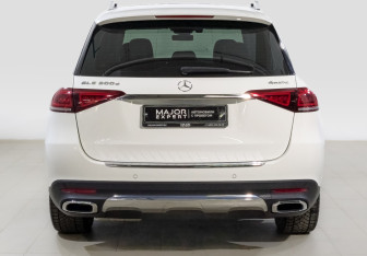 Подержанный автомобиль Mercedes-Benz GLE 2020 года (6 фото)