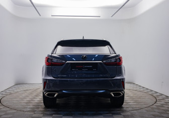 Подержанный автомобиль Lexus RX 2016 года (6 фото)