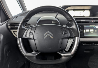 Подержанный автомобиль Citroen C4 Picasso 2016 года (21 фото)