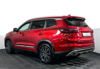 Подержанный автомобиль Chery Tiggo 8 Pro 2021 года (7 фото)