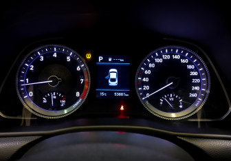 Подержанный автомобиль Hyundai Sonata 2022 года (13 фото)