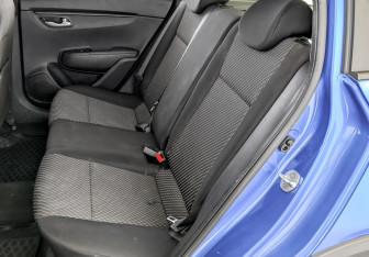 Подержанный автомобиль Kia Rio Hatchback 2019 года (11 фото)