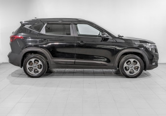 Подержанный автомобиль Kia Seltos 2021 года (4 фото)