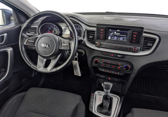 Подержанный автомобиль Kia Ceed Wagon 2020 года (28 фото)