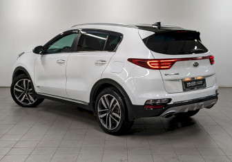 Подержанный автомобиль Kia Sportage 2019 года (7 фото)